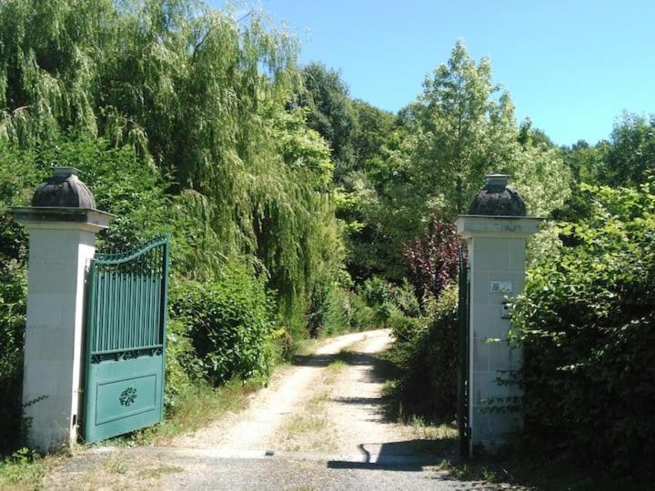 272 Le Valon Appartement Blou Buitenkant foto