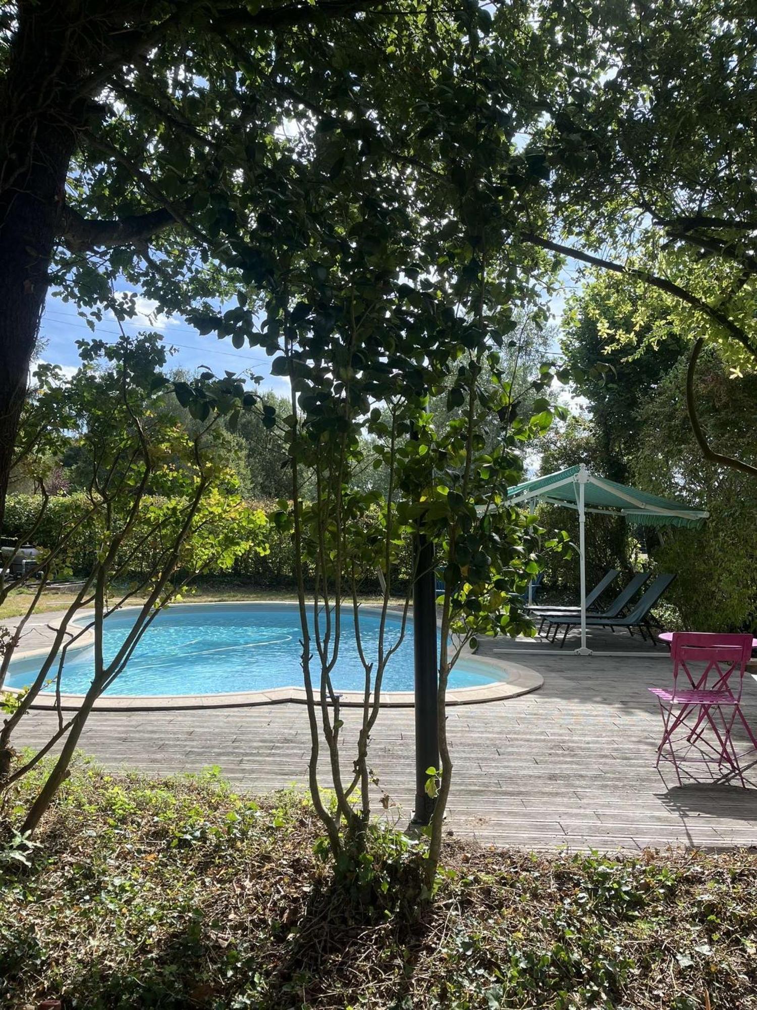 272 Le Valon Appartement Blou Buitenkant foto